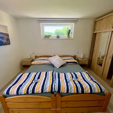 Karovi Apartmán *