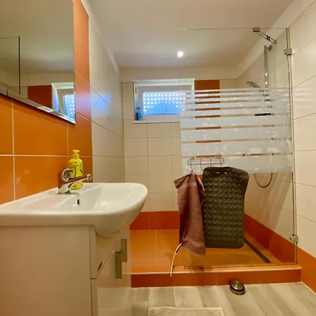 Apartmán Karovi